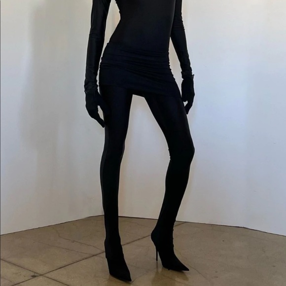 PRIX Workshop Dresses & Skirts - NEW never worn PRIX Workshop Knight mini skirt in black